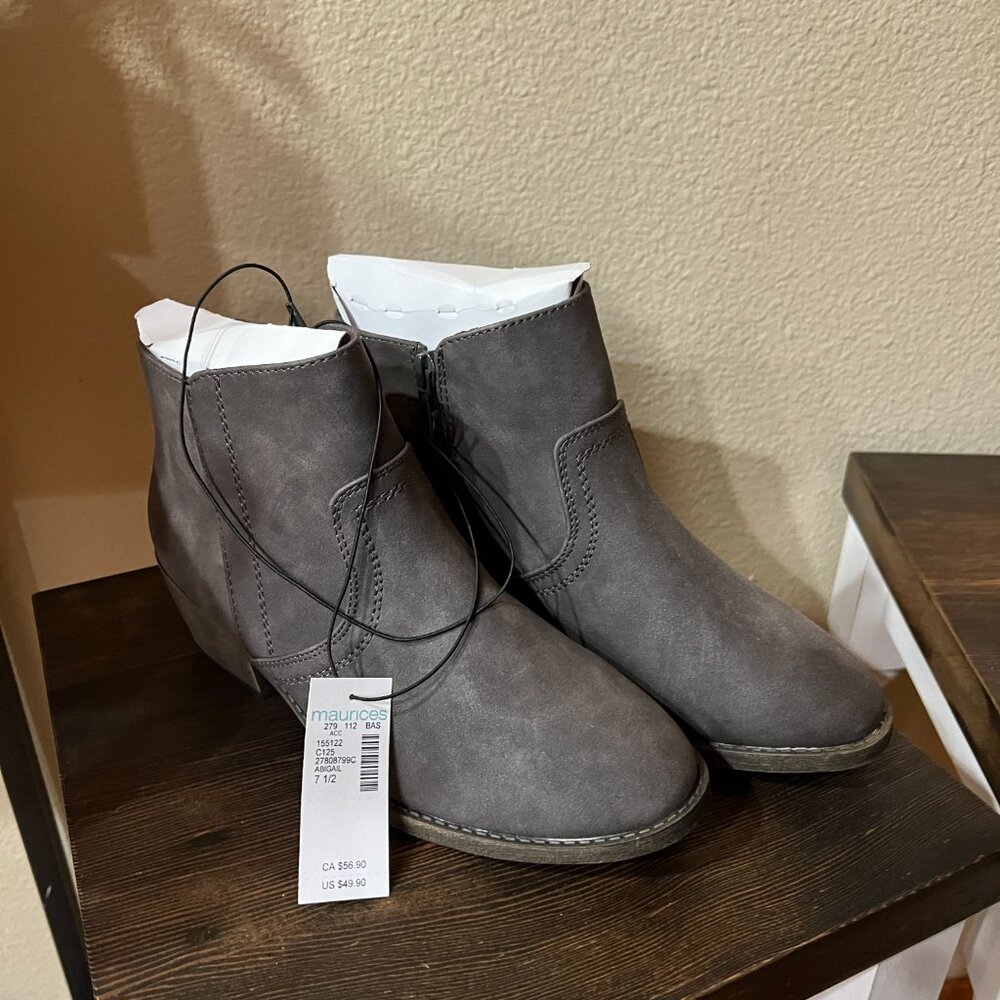 Maurices Abigail Gray Booties 7.5 Womens